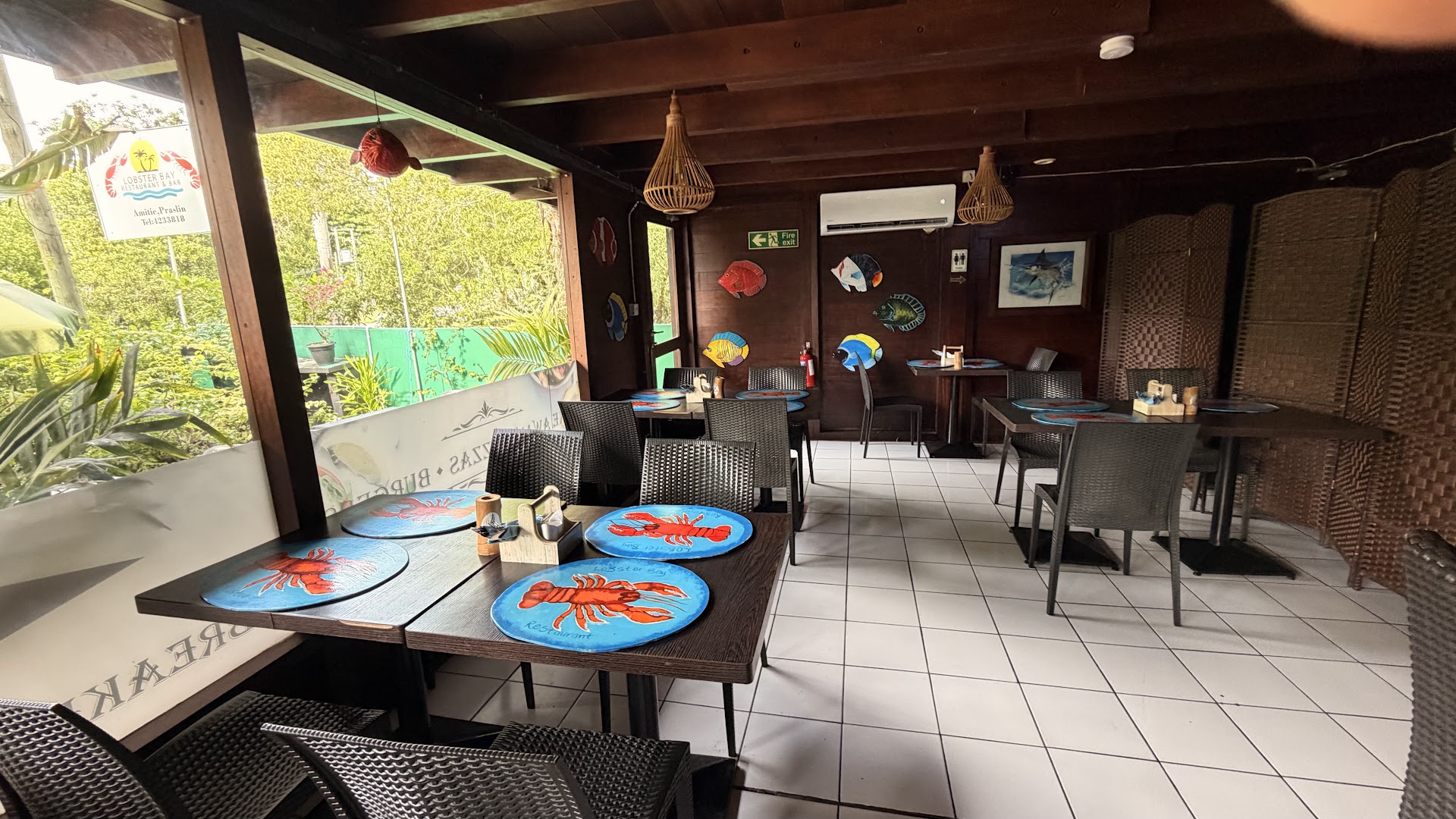 Lobster Bay Restaurant (Praslin)