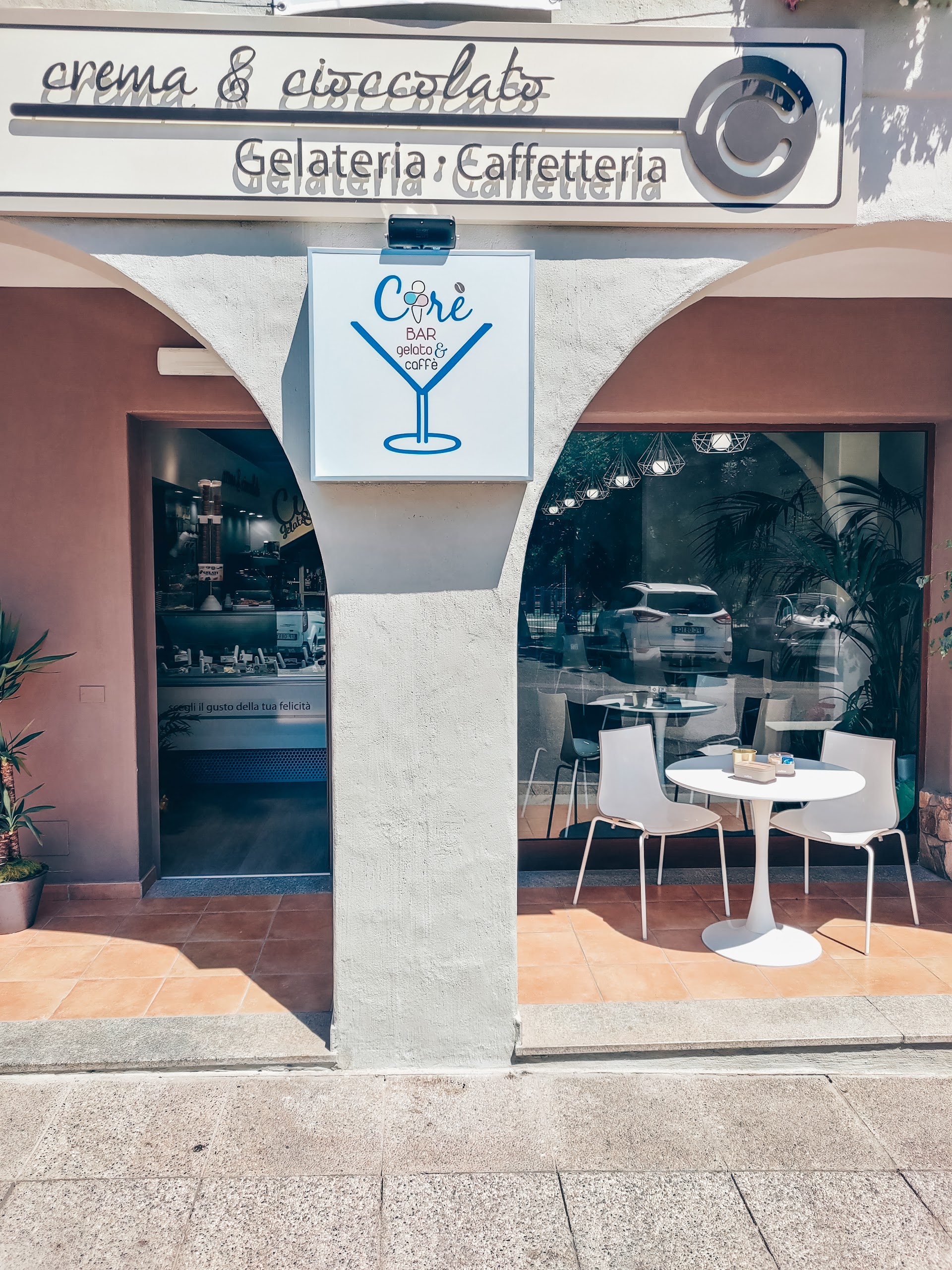 Cirè Bar Gelato & Caffè "Crema & cioccolato"