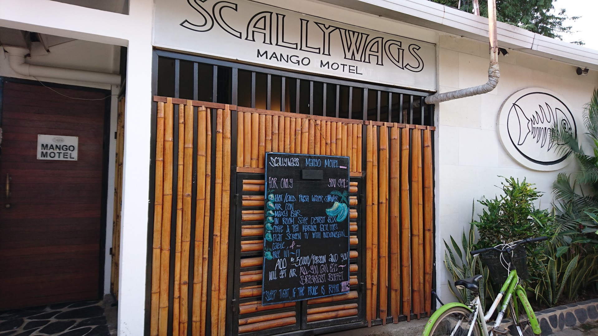 Scallywags Mango