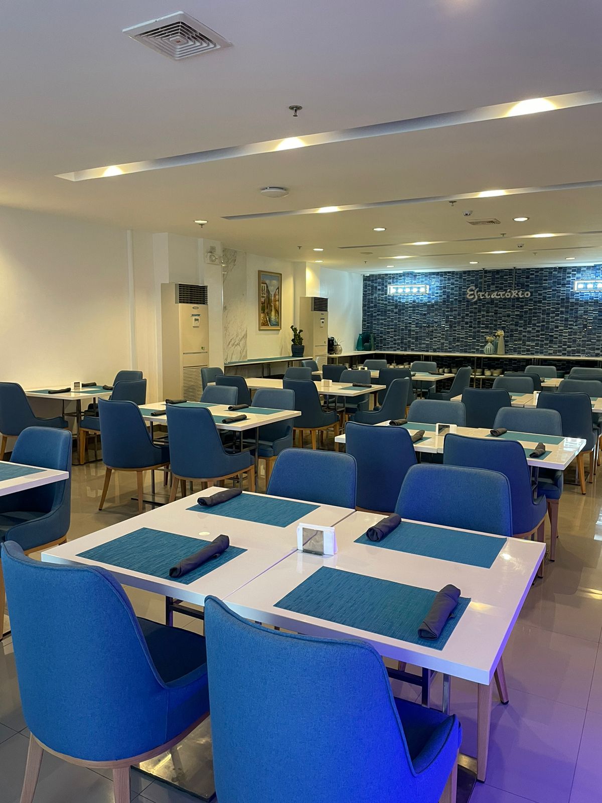 Estiatòrio Café and RestoBar