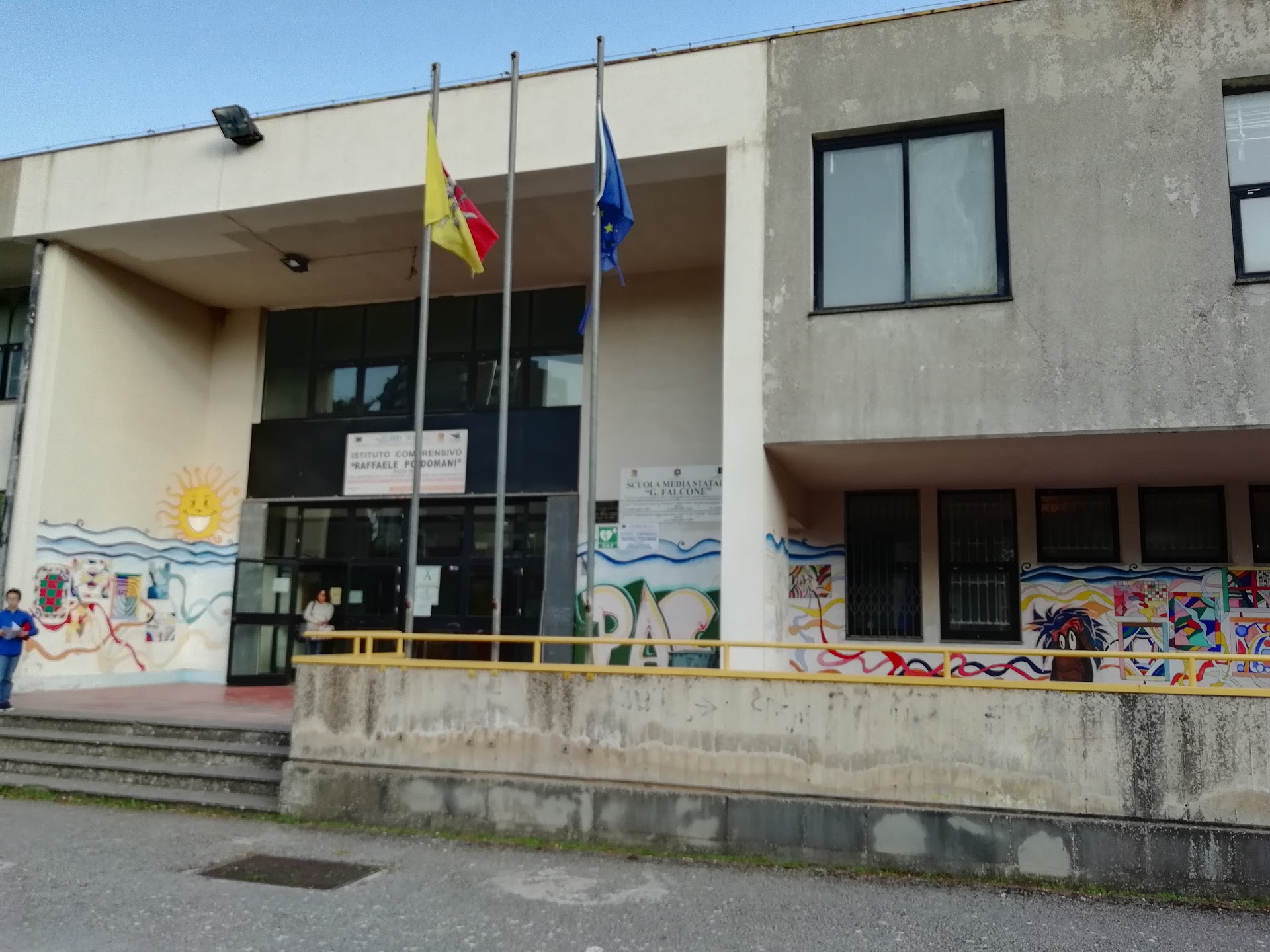 State Comprehensive School Santa Marta