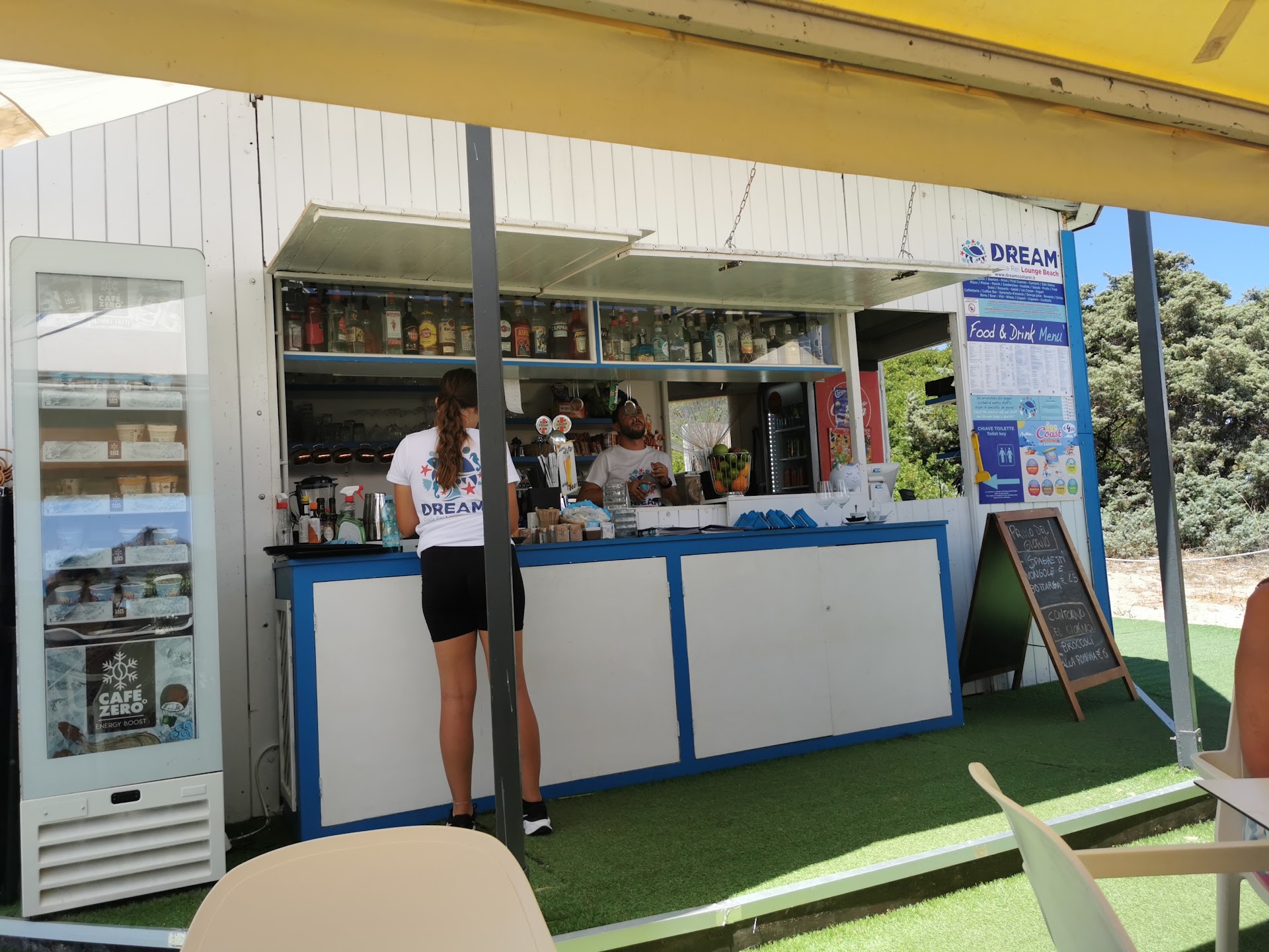 Dream Lounge Beach Bar