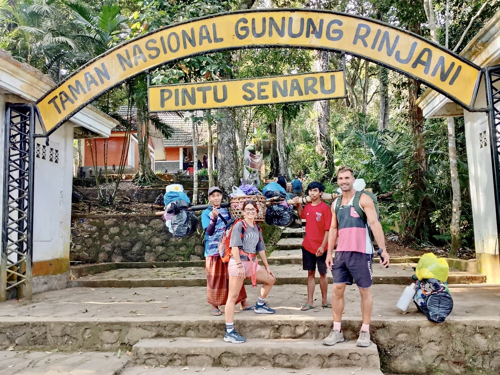 Rinjani Trekking Club SENARU