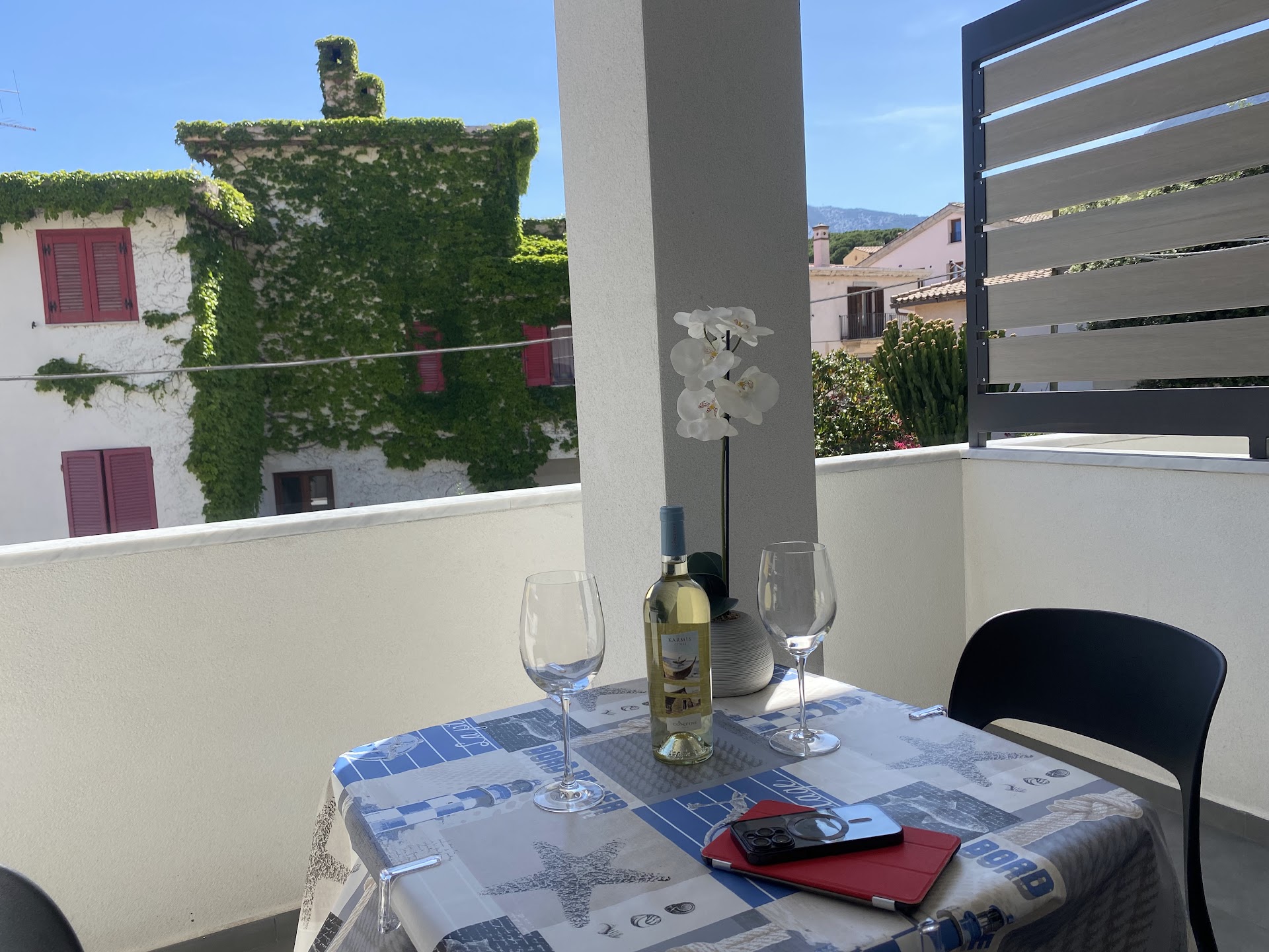 Harbor Rooms - Cala Gonone Guest House