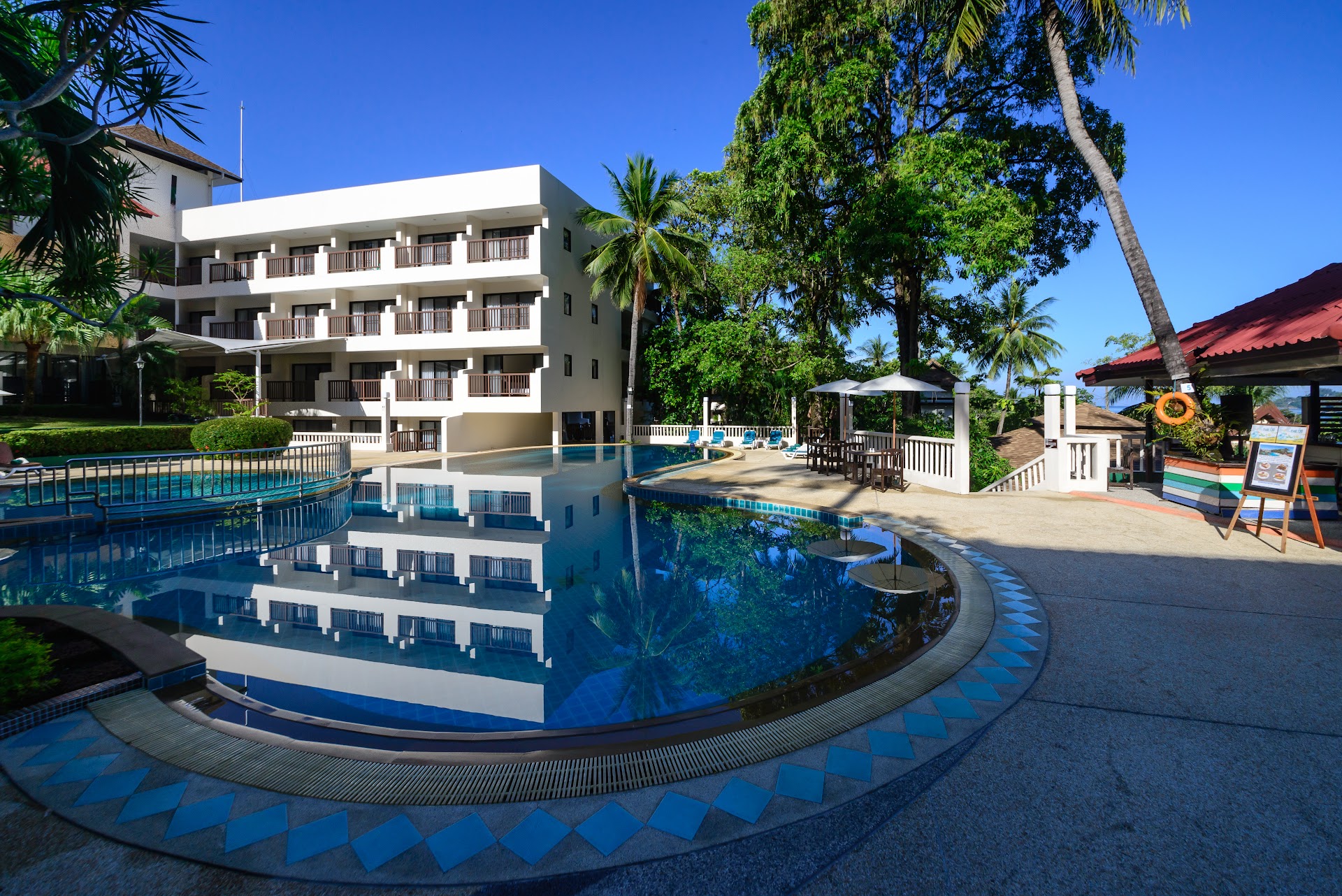 Patong Lodge Hotel