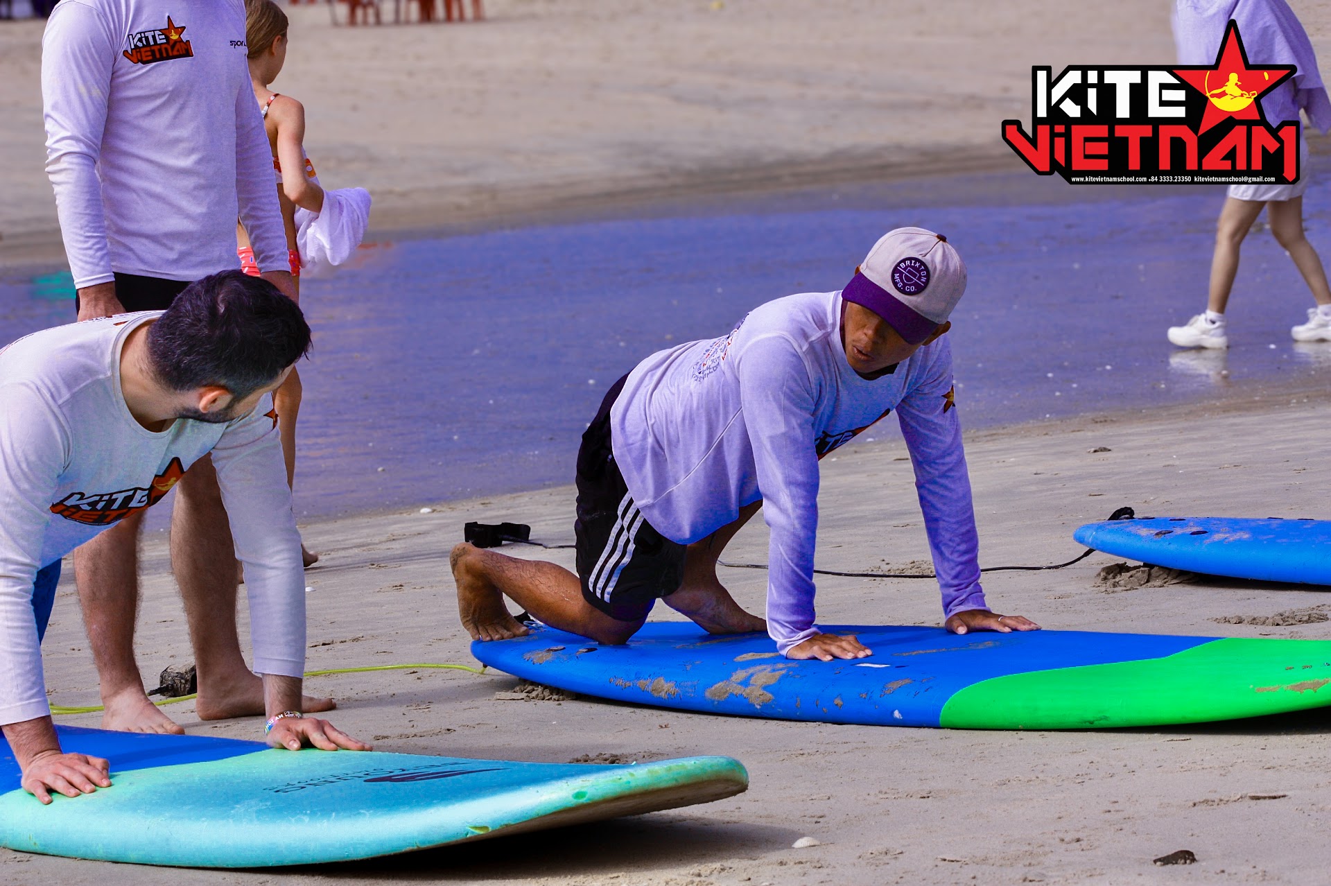 KiteVietNam school (kitesurfing and surfing lessons or rental )