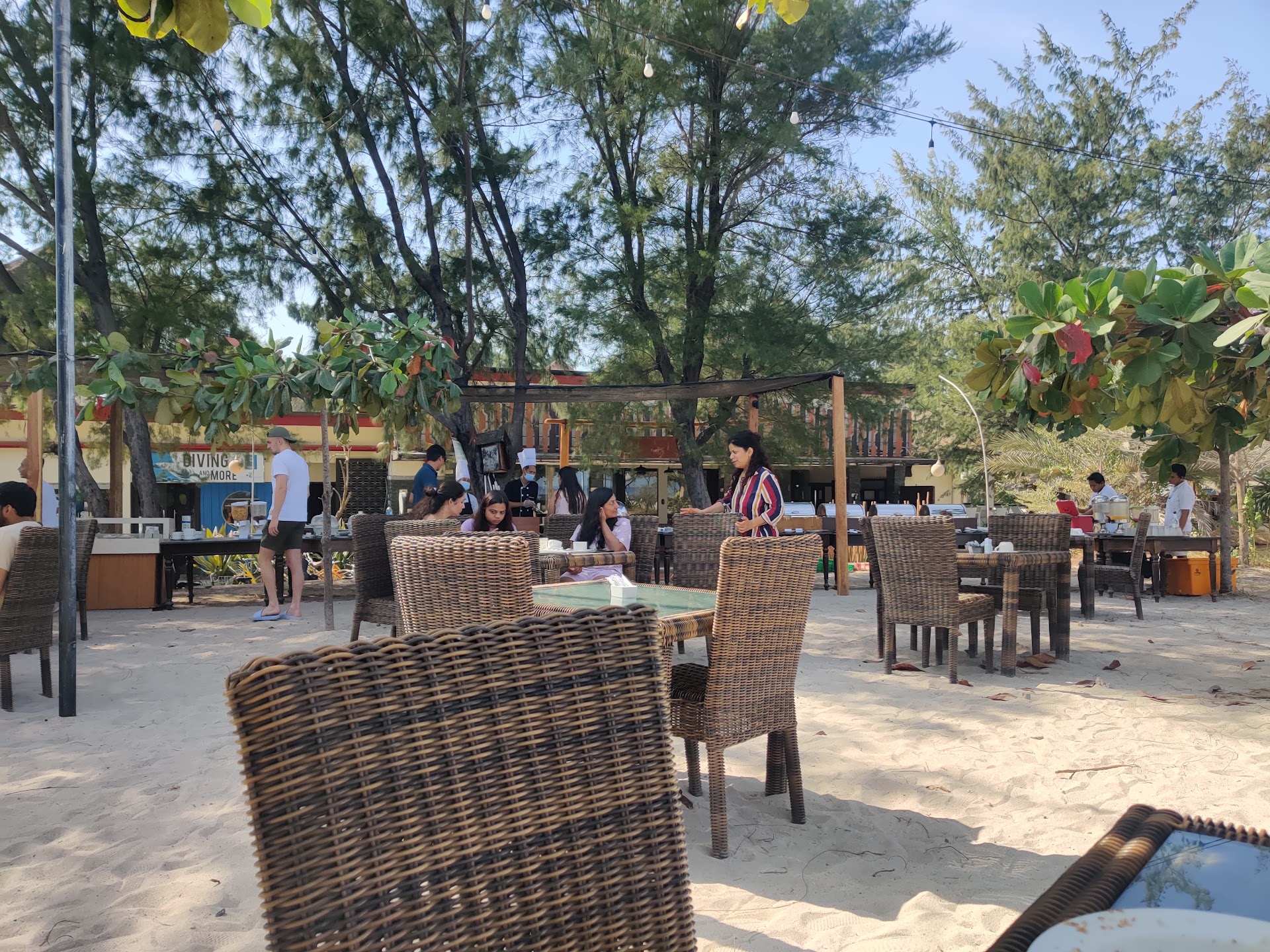 Coral Resto and Bar
