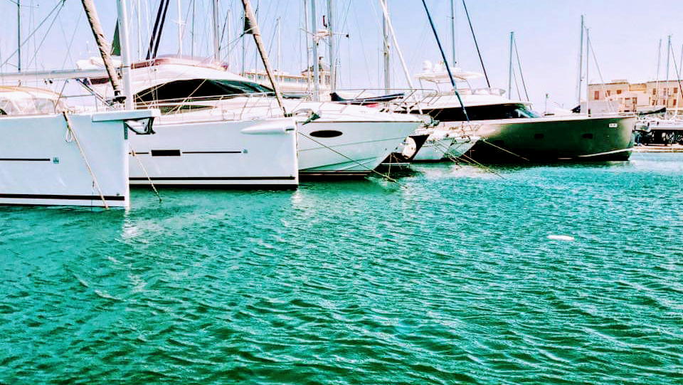Yacht Club Lakkios