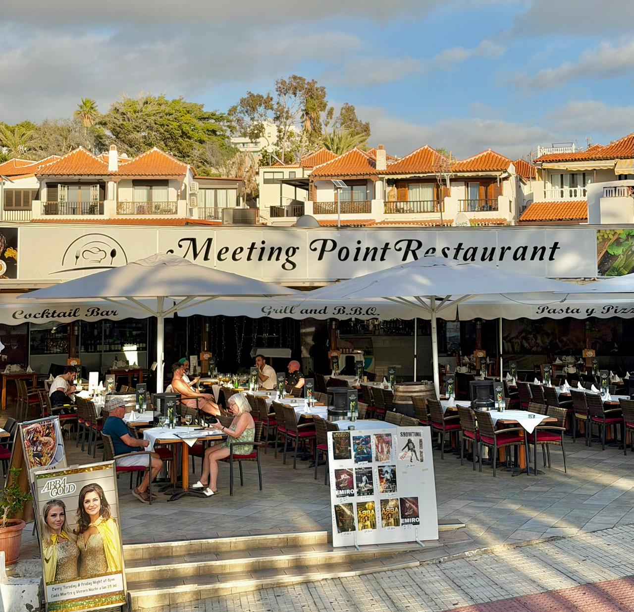 Meeting Point Restaurante Bar