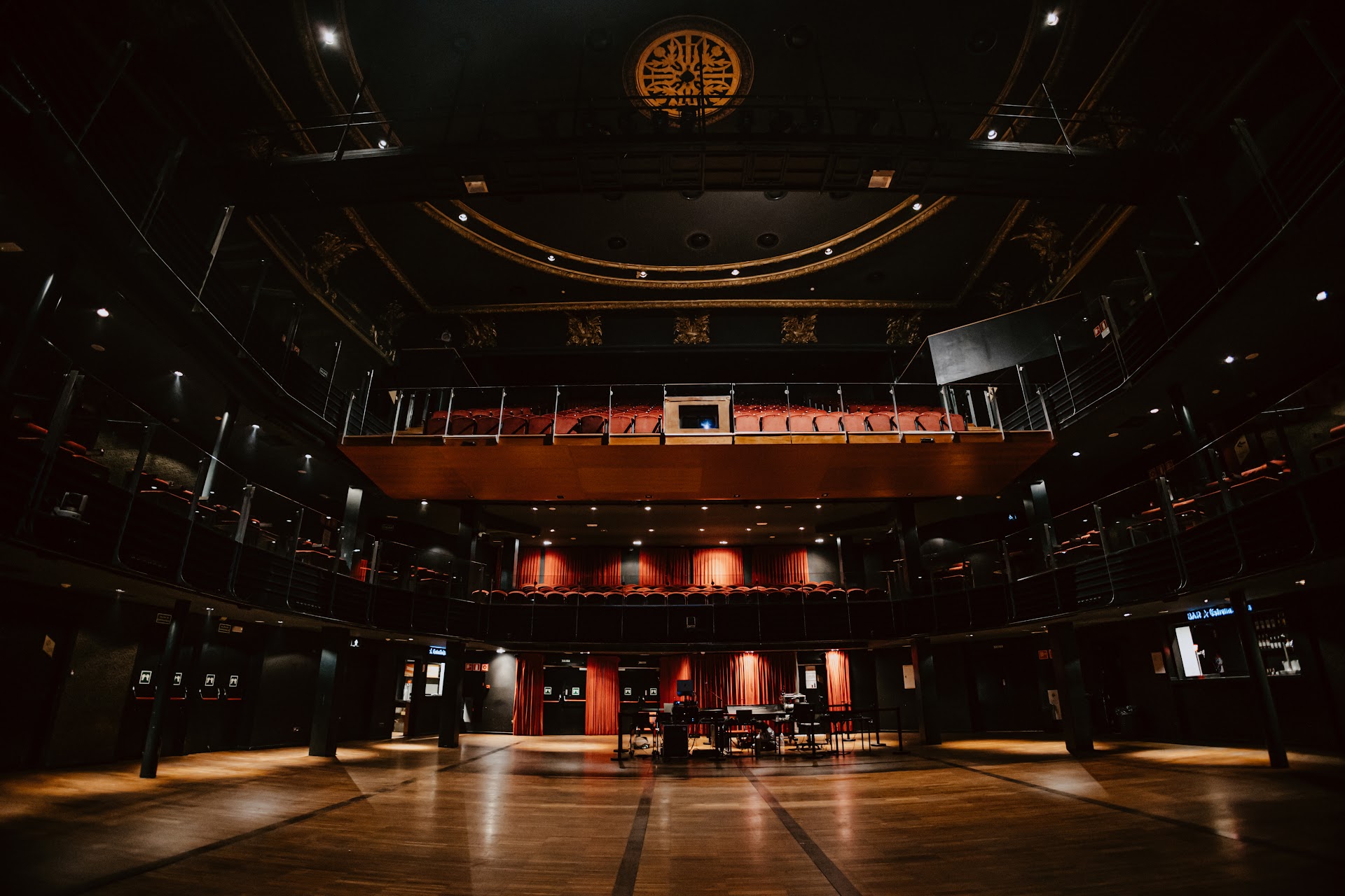 Sala Paral·lel 62