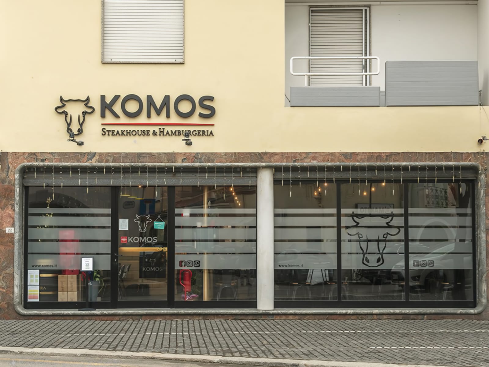 Komos