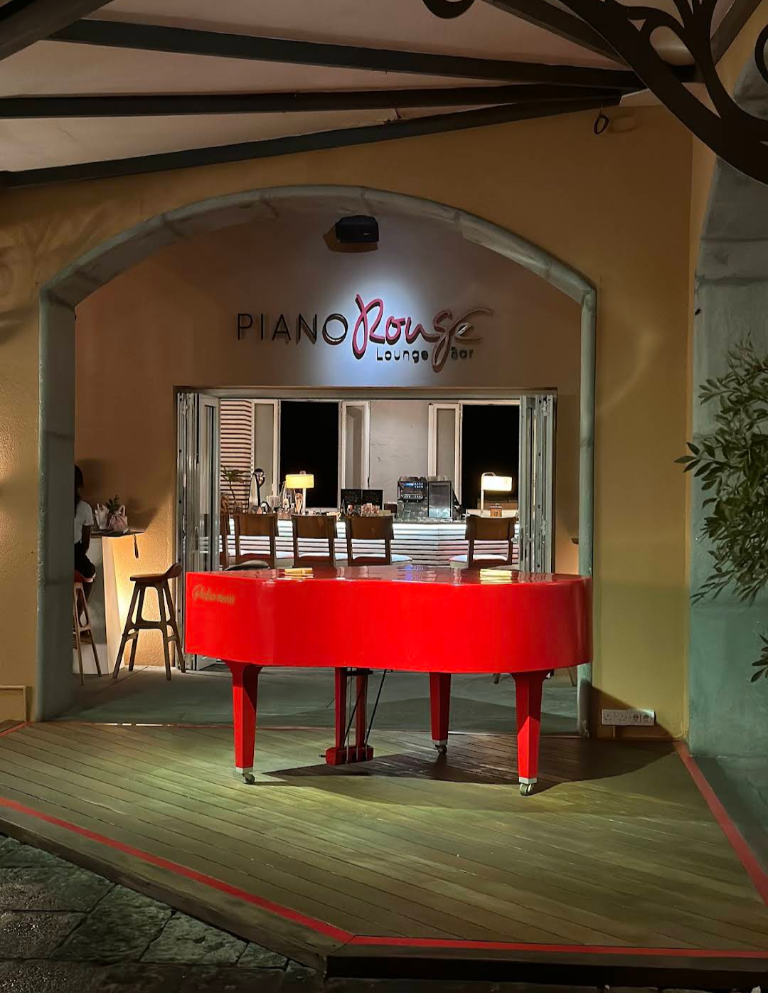 Piano Rouge Bar Lounge