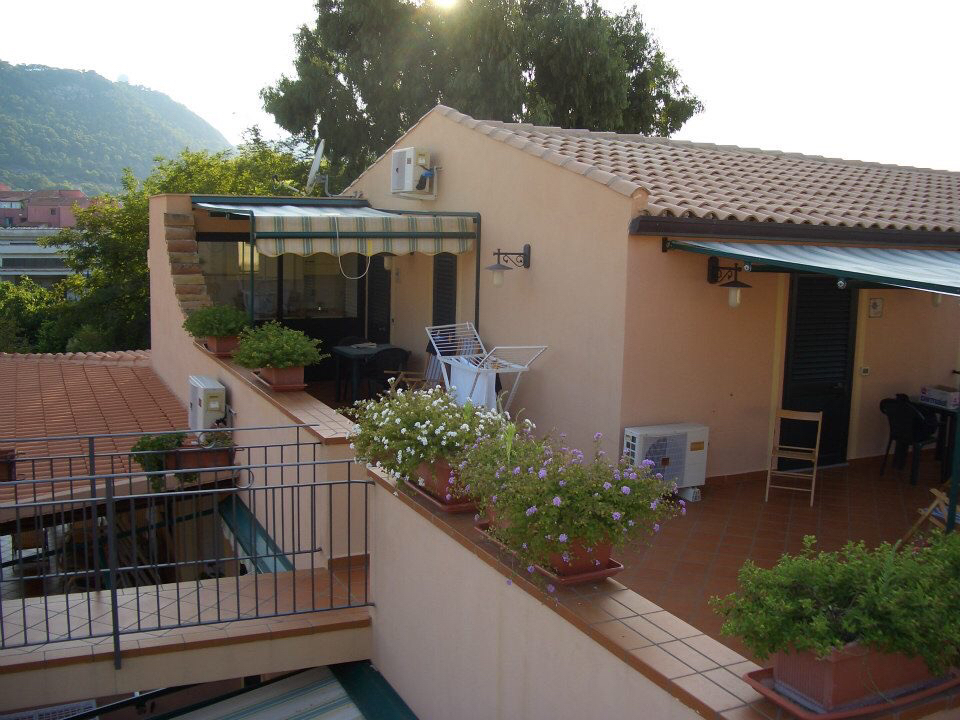CASERTA Holiday Rent - Ustica