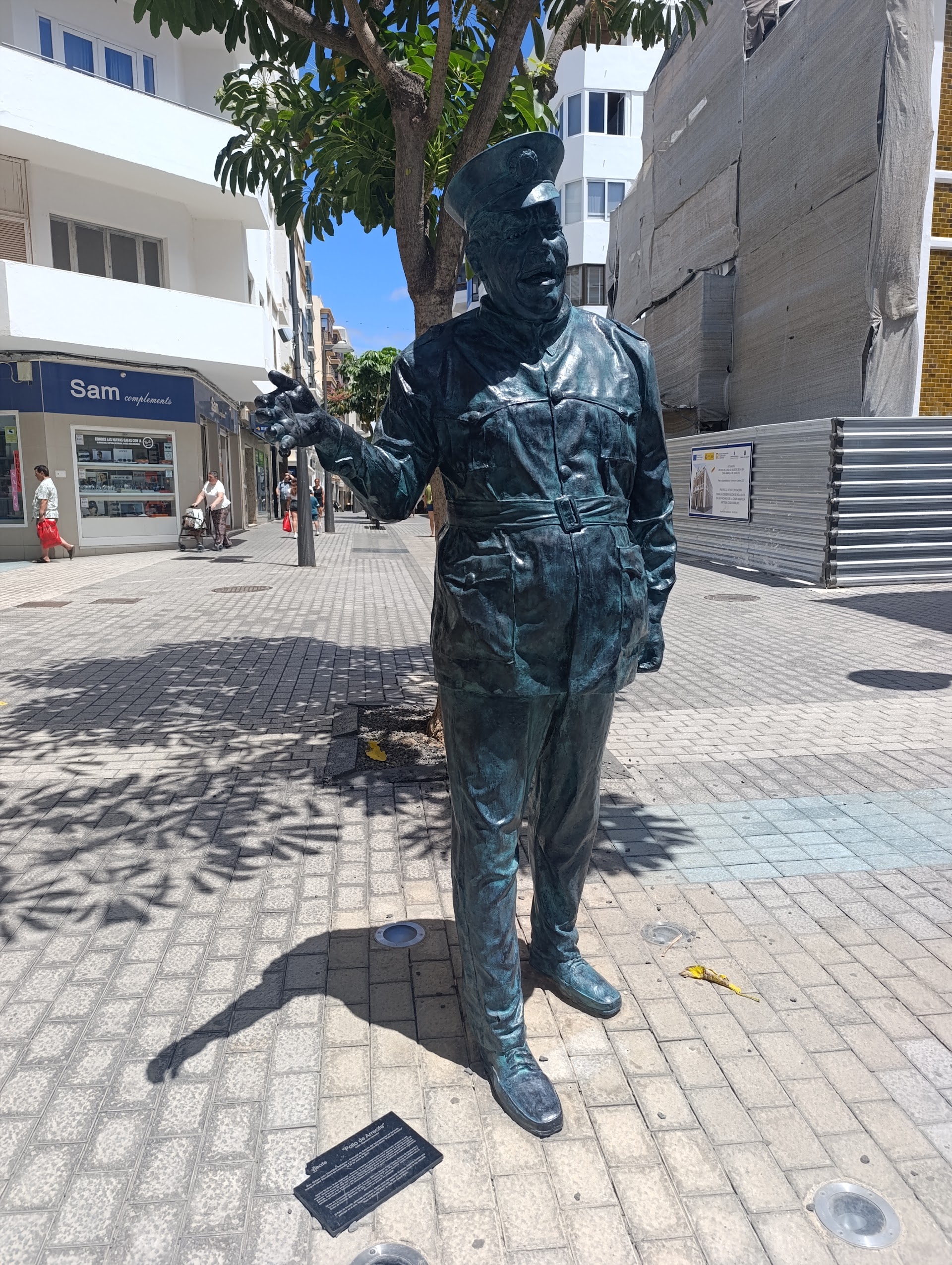 Estatua de Heraclio Niz Mesa