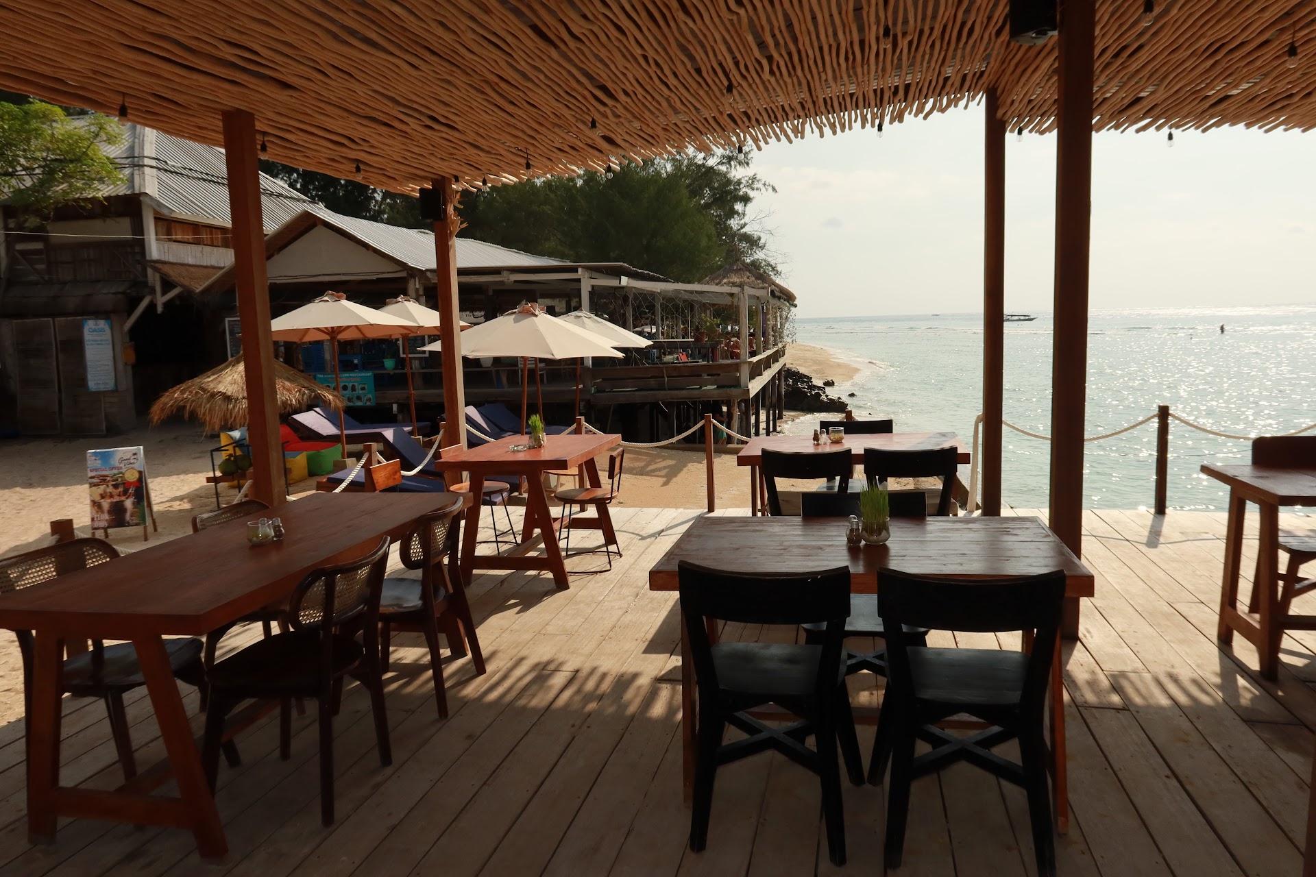 HU’U BAR & RESTO