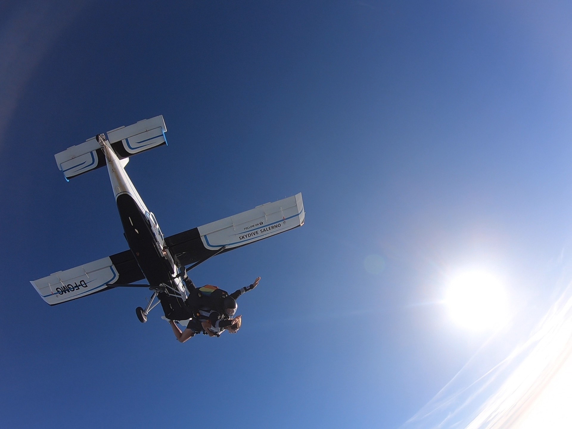 Skydive Salerno - Scuola Paracadutismo Salerno