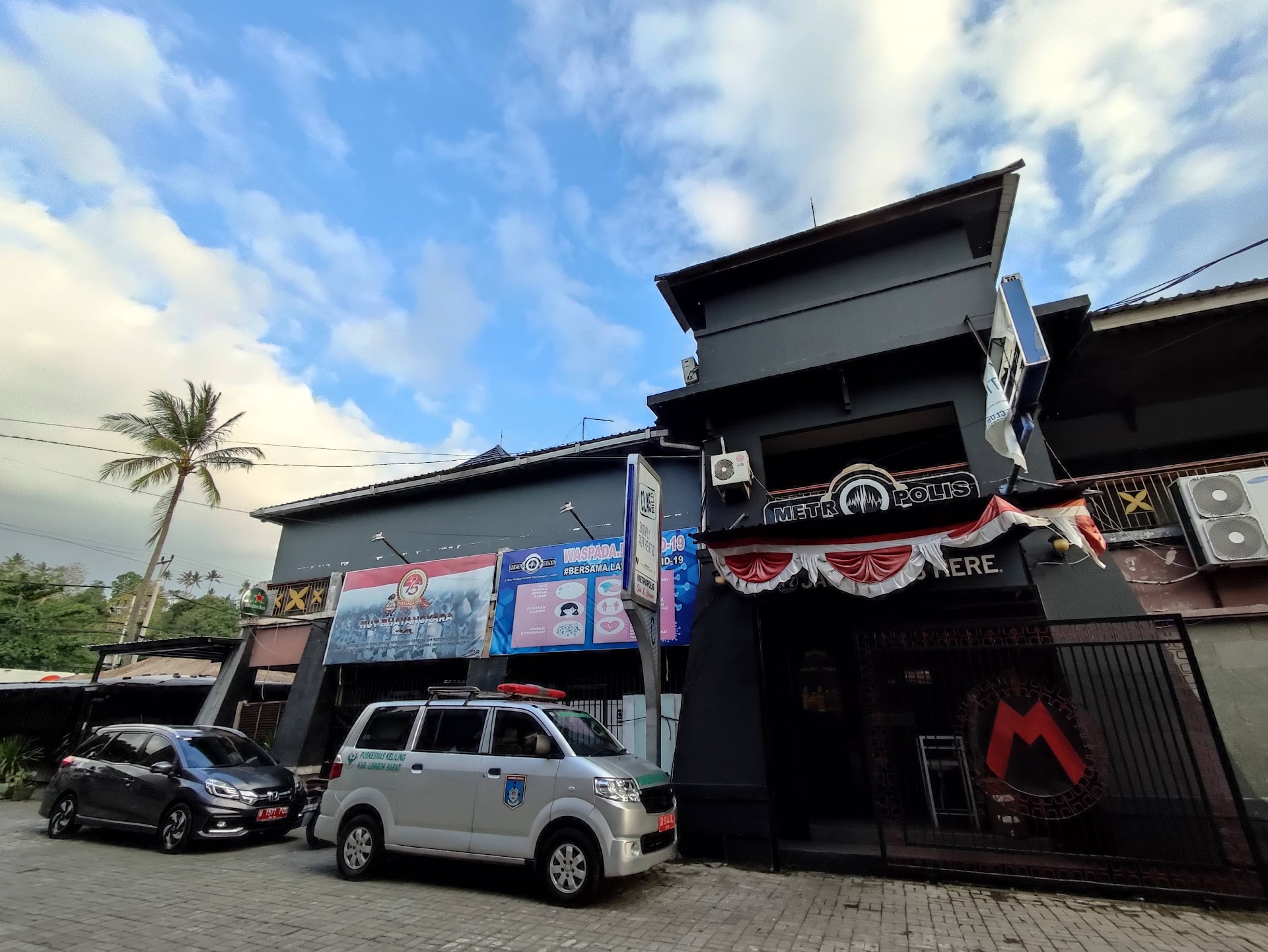 Metropolis club & karaoke
