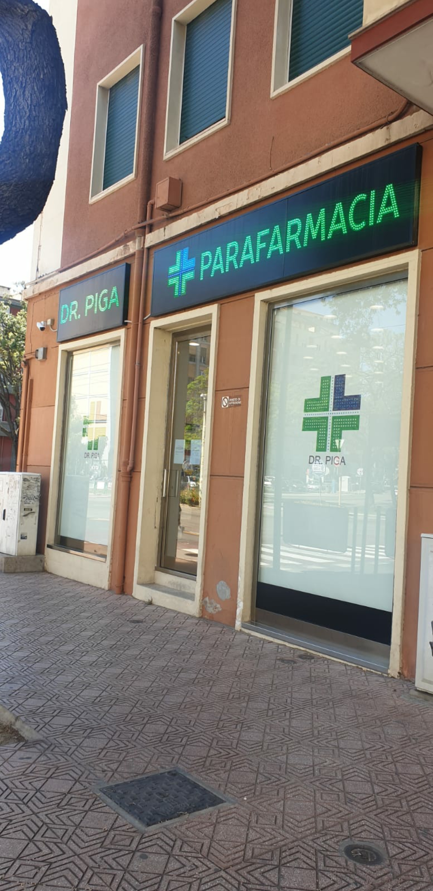 Parafarmacia Piga / Piazza Repubblica