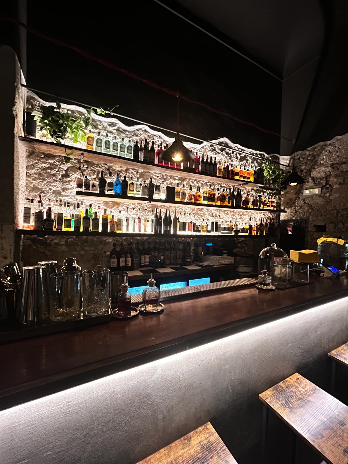 Poppy's Bar