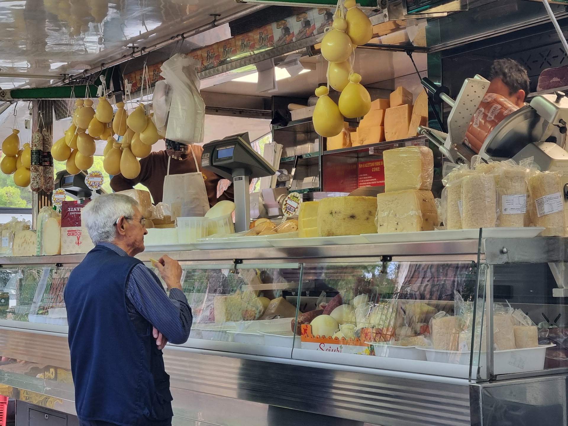 Summer street market