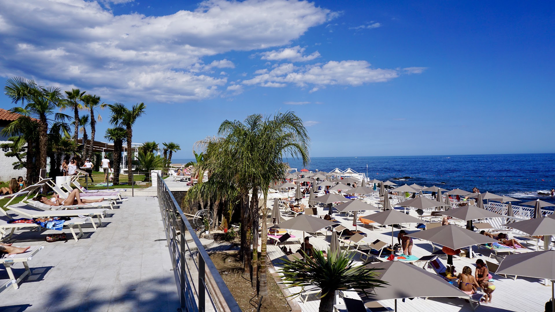 Esagono Beach Club