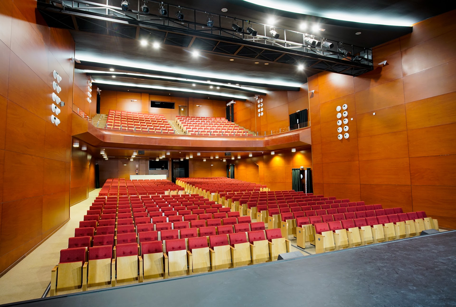 Teatro Víctor Fernández Gopar "El Salinero"