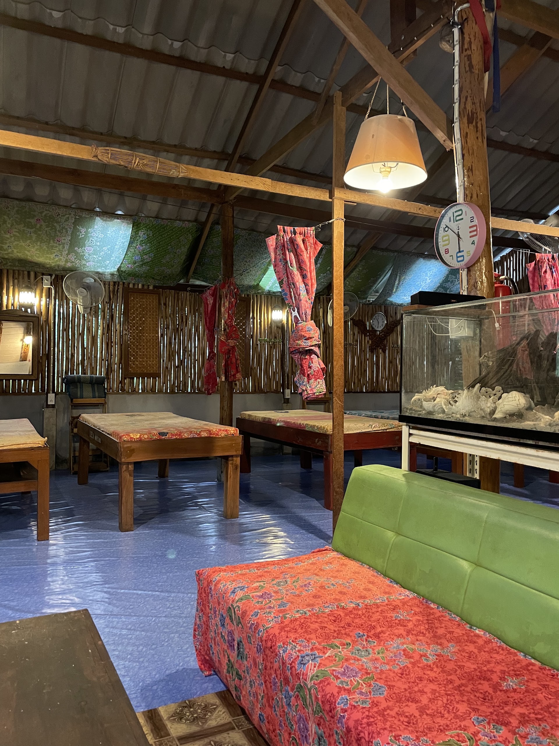 Spa & Massage in Tha Khao Beach