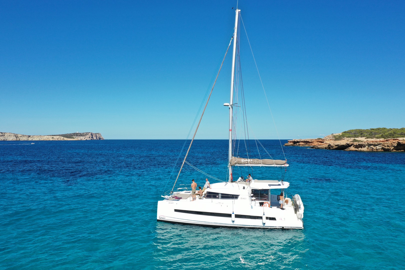 Catamaran Excursion by Vento di Grecale - Alchimia