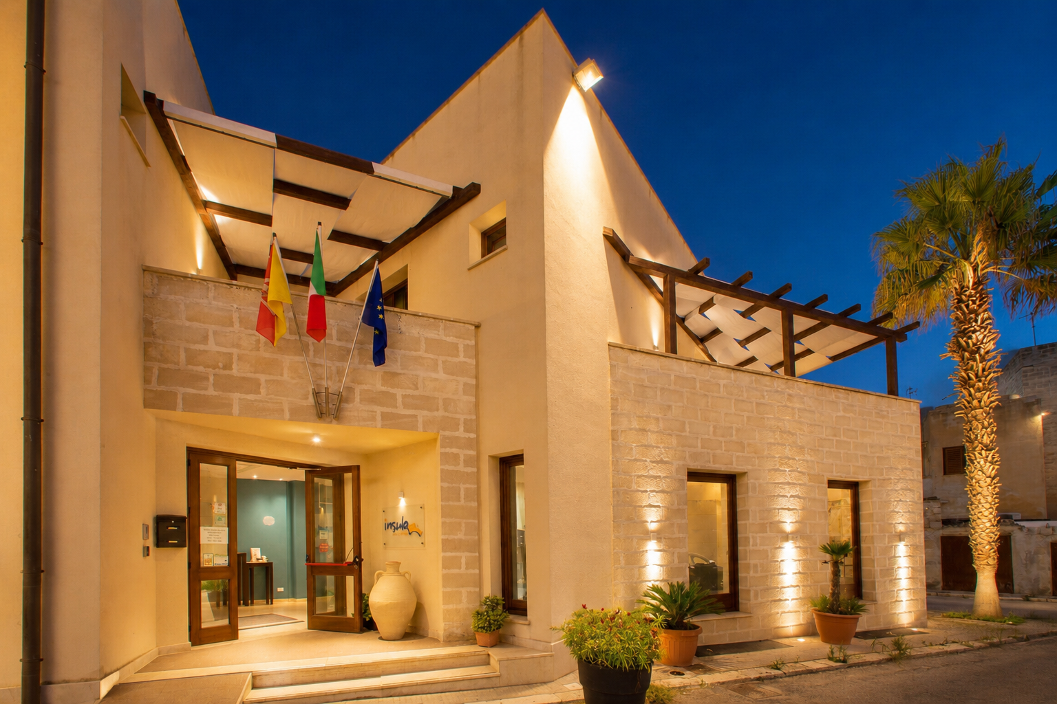 Insula Hotel