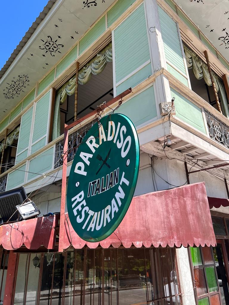 Paradiso Hillside Restaurant
