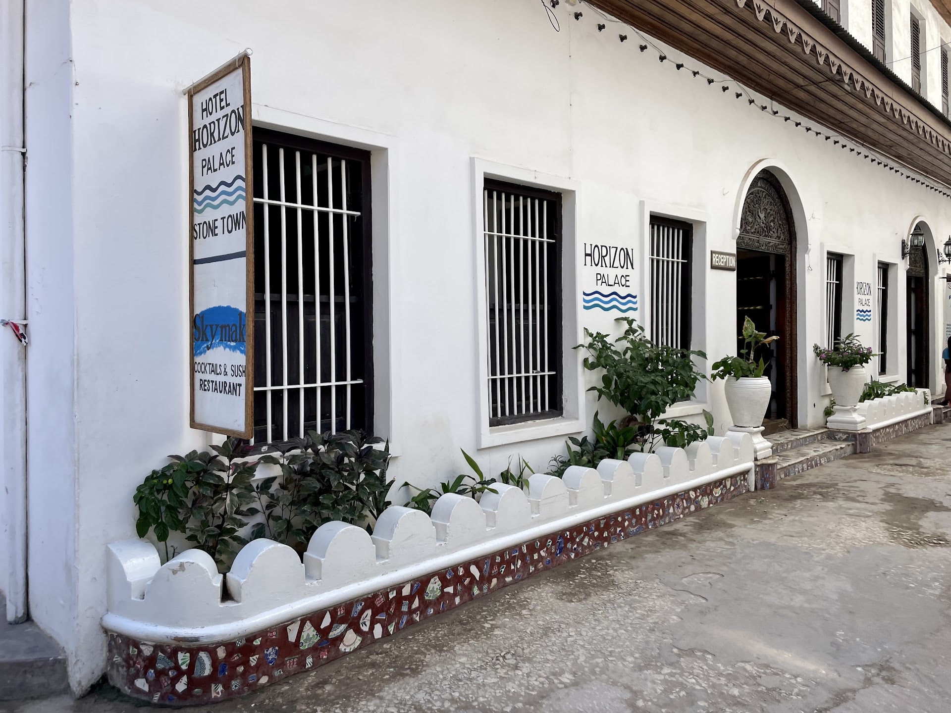 Horizon Palace Hotel