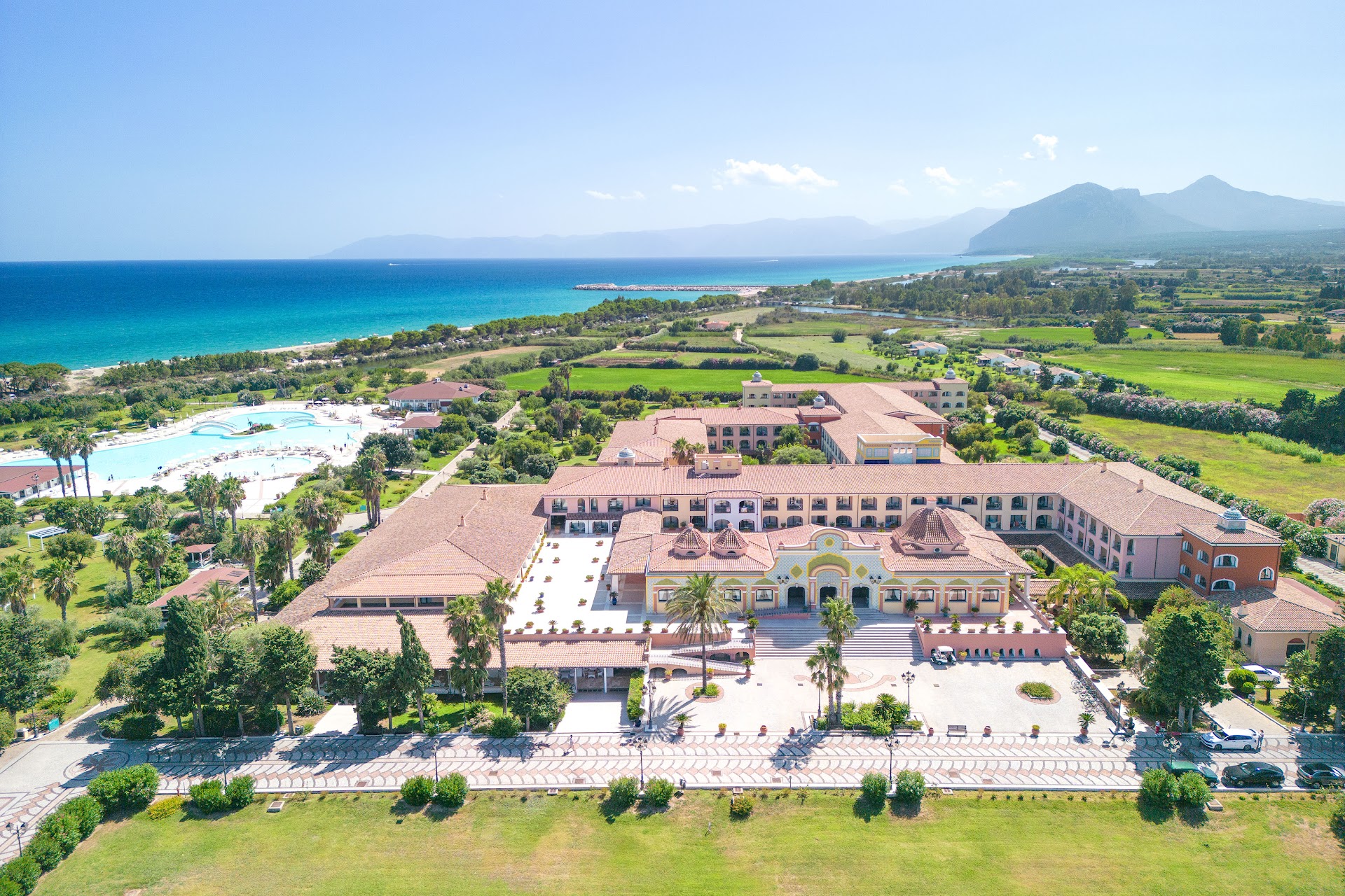 Club Hotel Marina Beach
