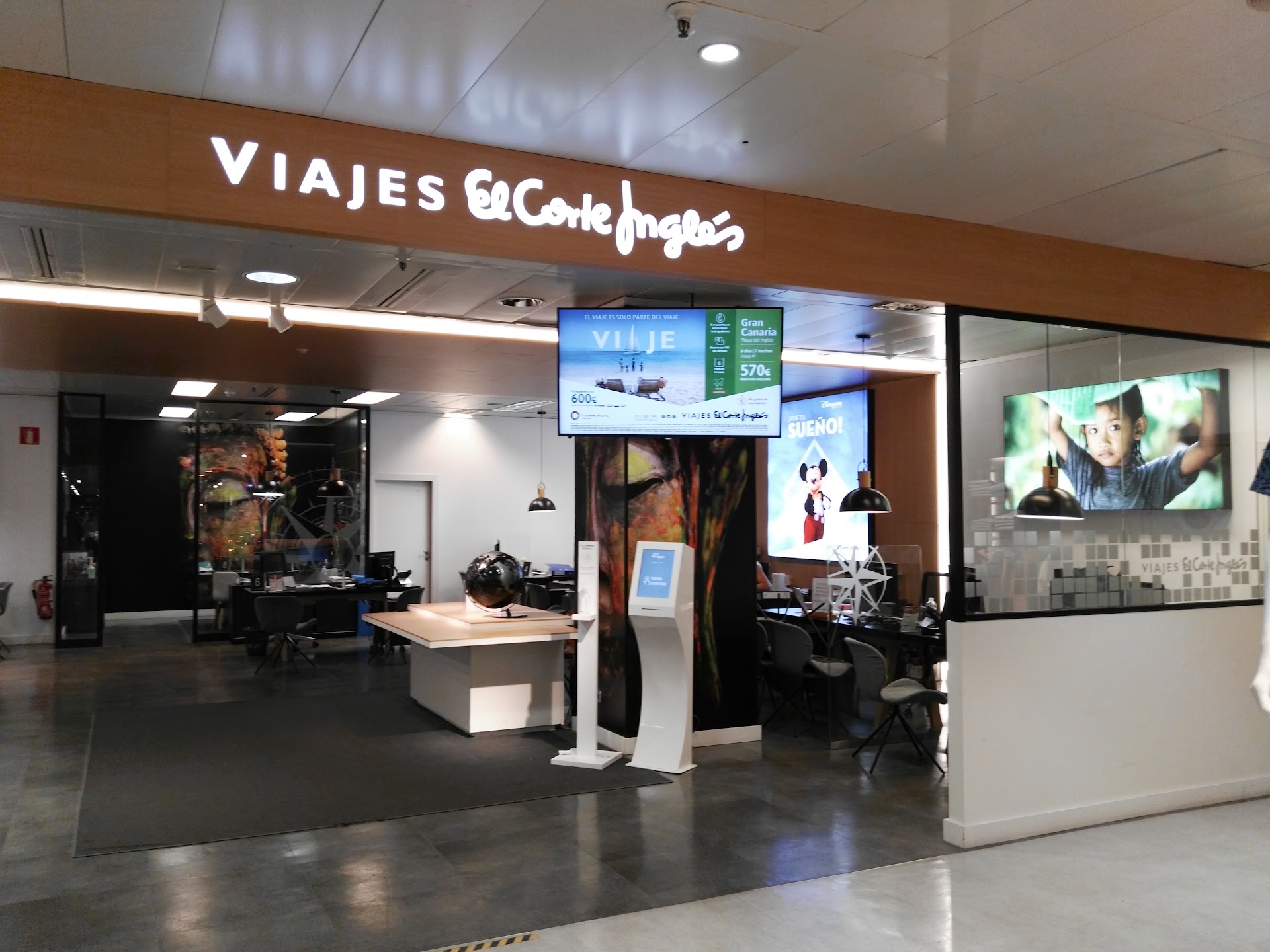 Viajes El Corte Inglés C.C. Sagasta