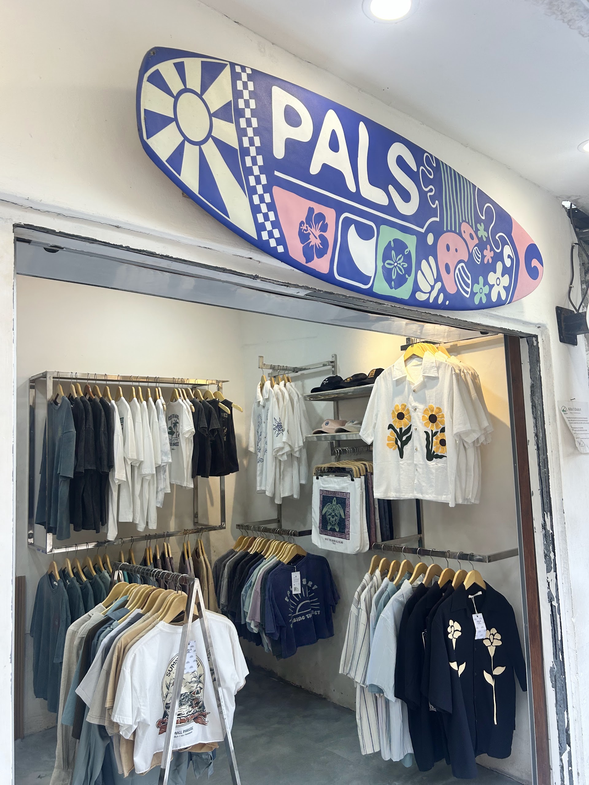 PALS STORE GILI