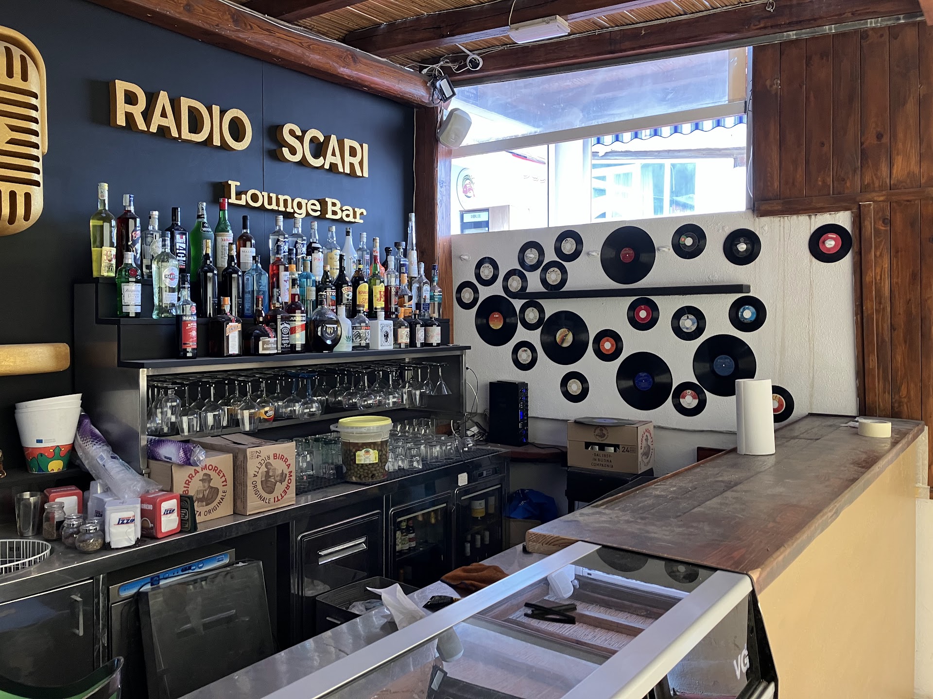 Radio Scari lounge bar