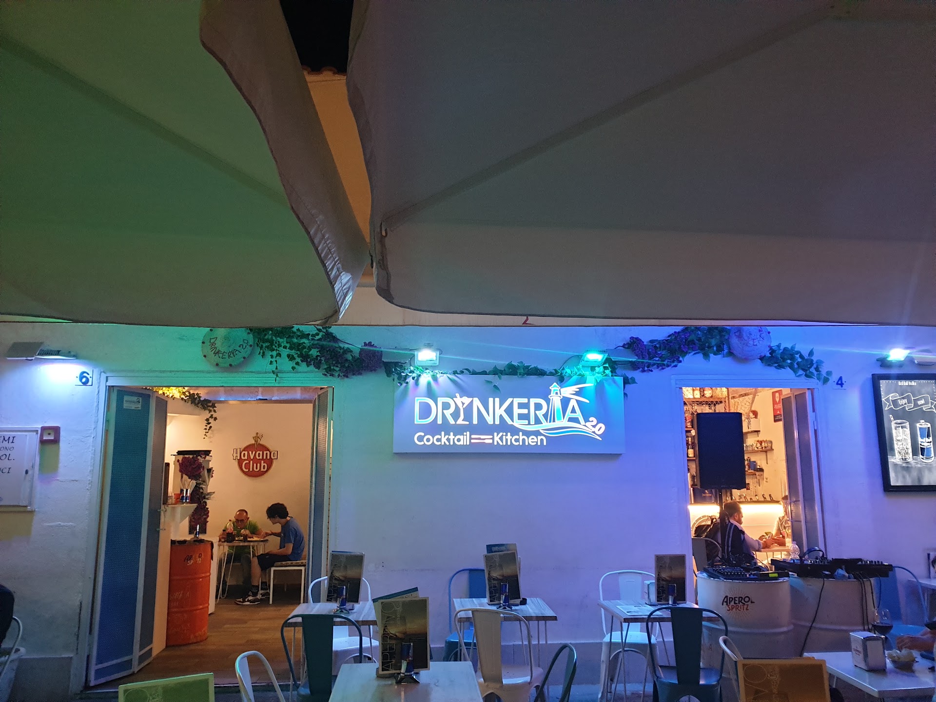 Ex Discount varie gestioni - Ex Disco Pub Lo scalo di M.Vultaggio gestito da Monacó V.