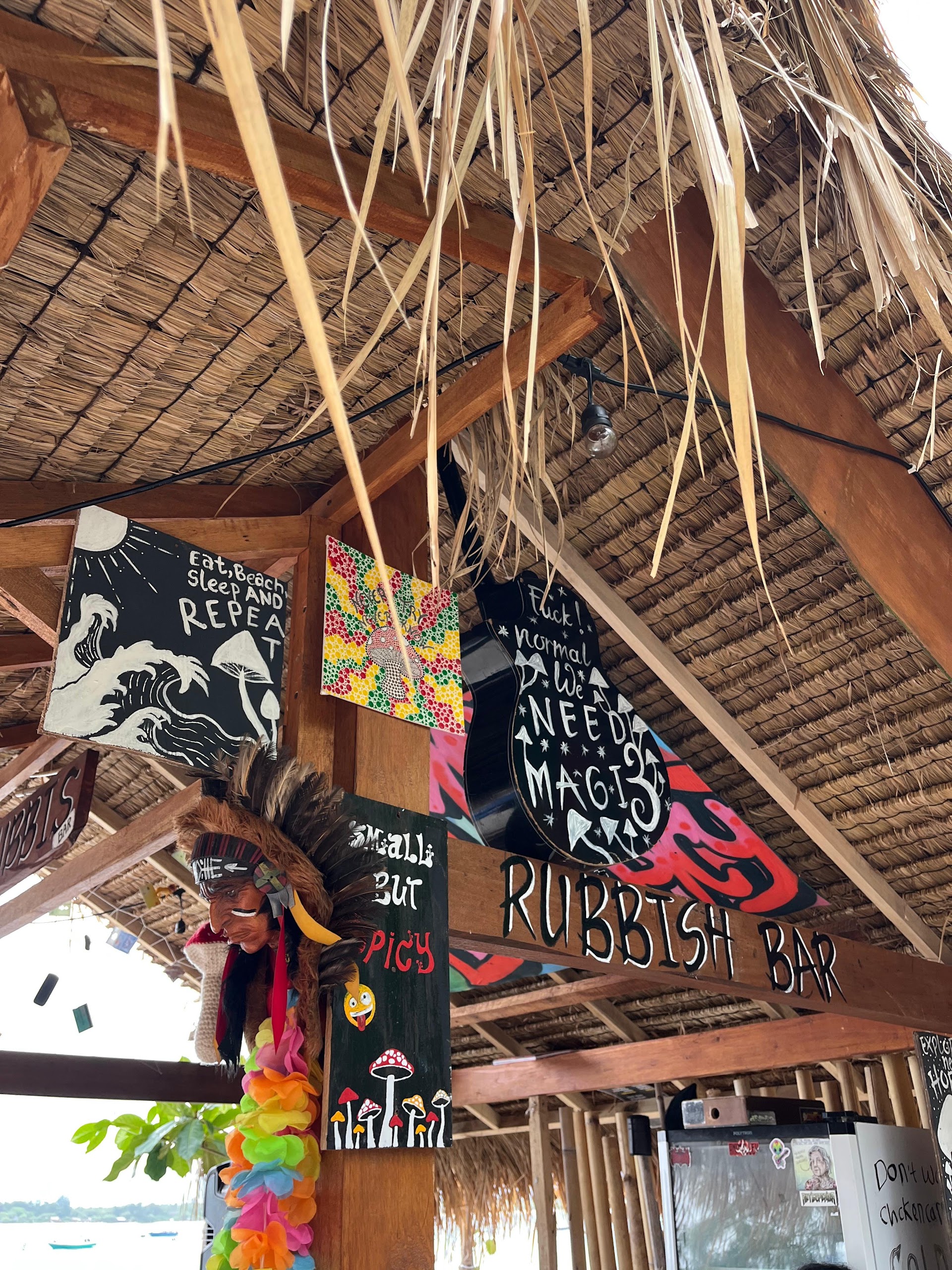 Rubbish Bar