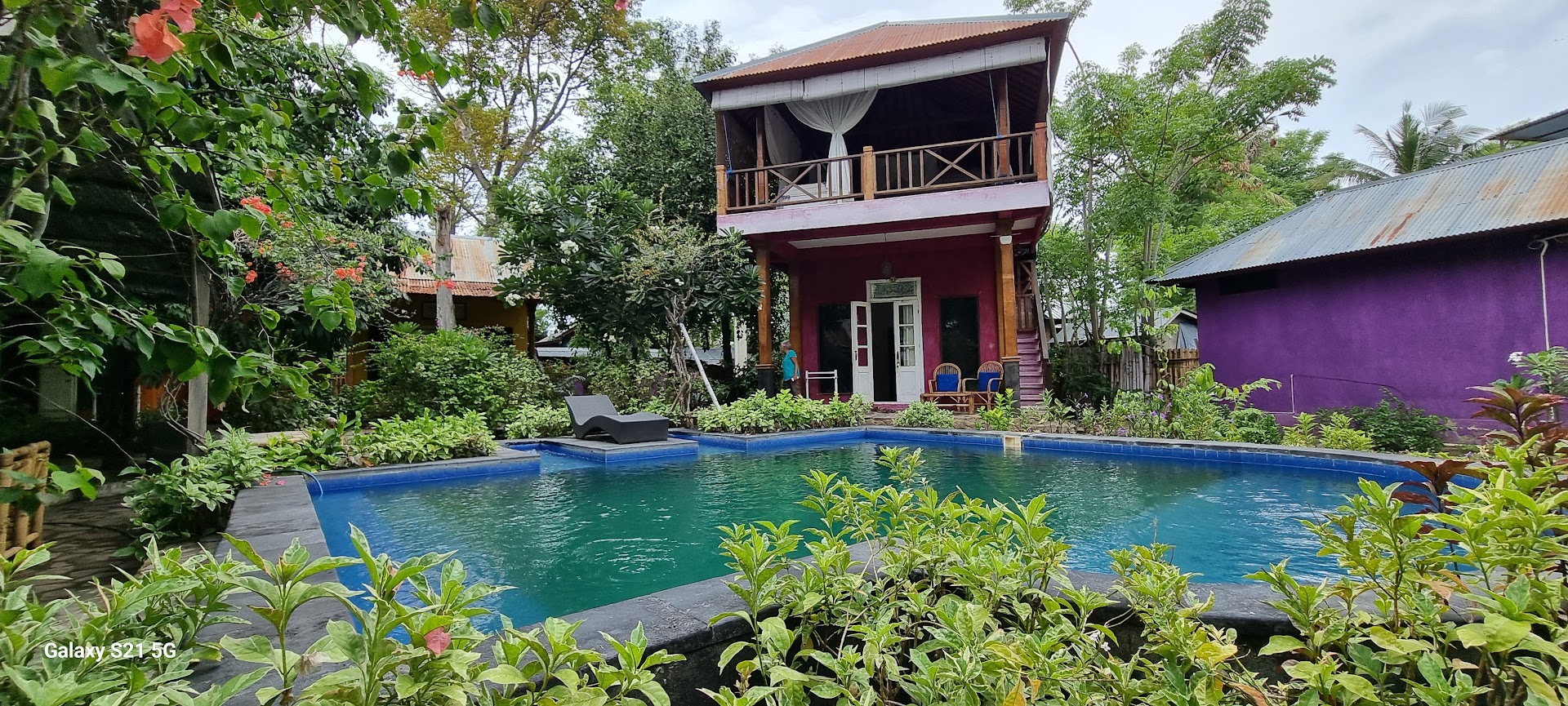 Elephant House and Bungalows Gili Air