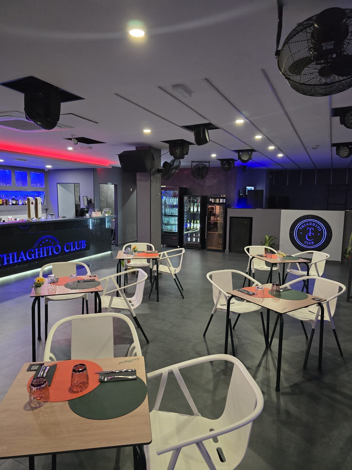 Thiaghito Lounge Club