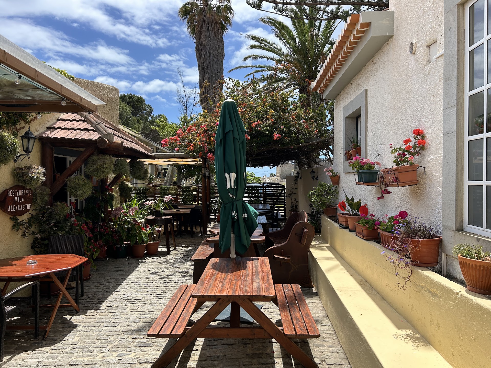 Vila Alencastre