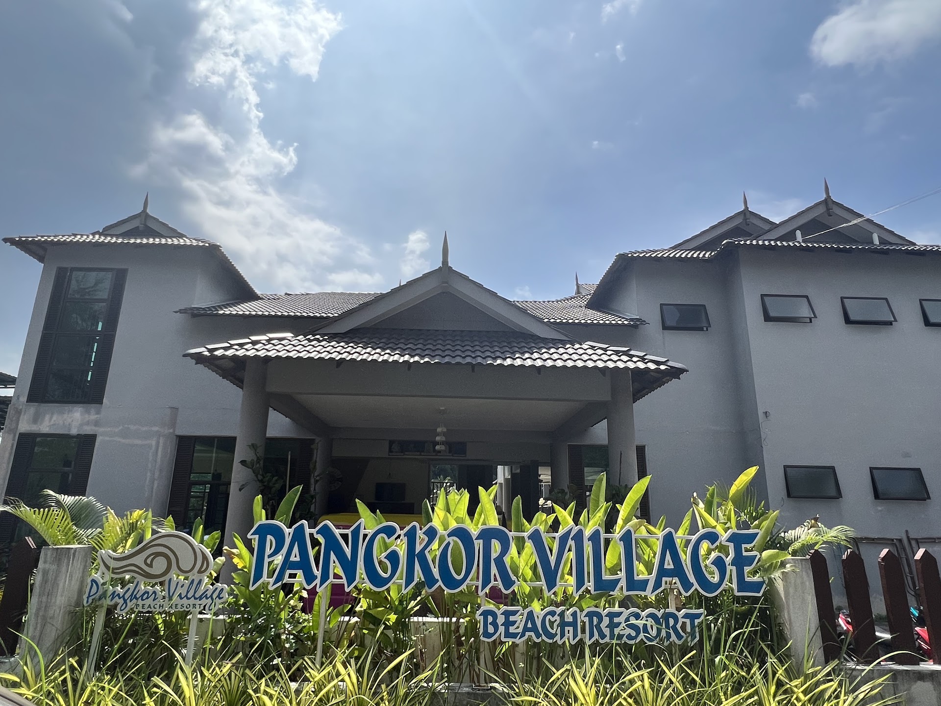Beach Club & Bali Beds in Pangkor Town