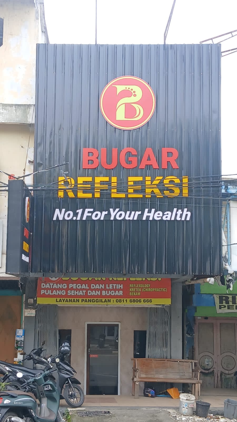 BUGAR REFLEKSI