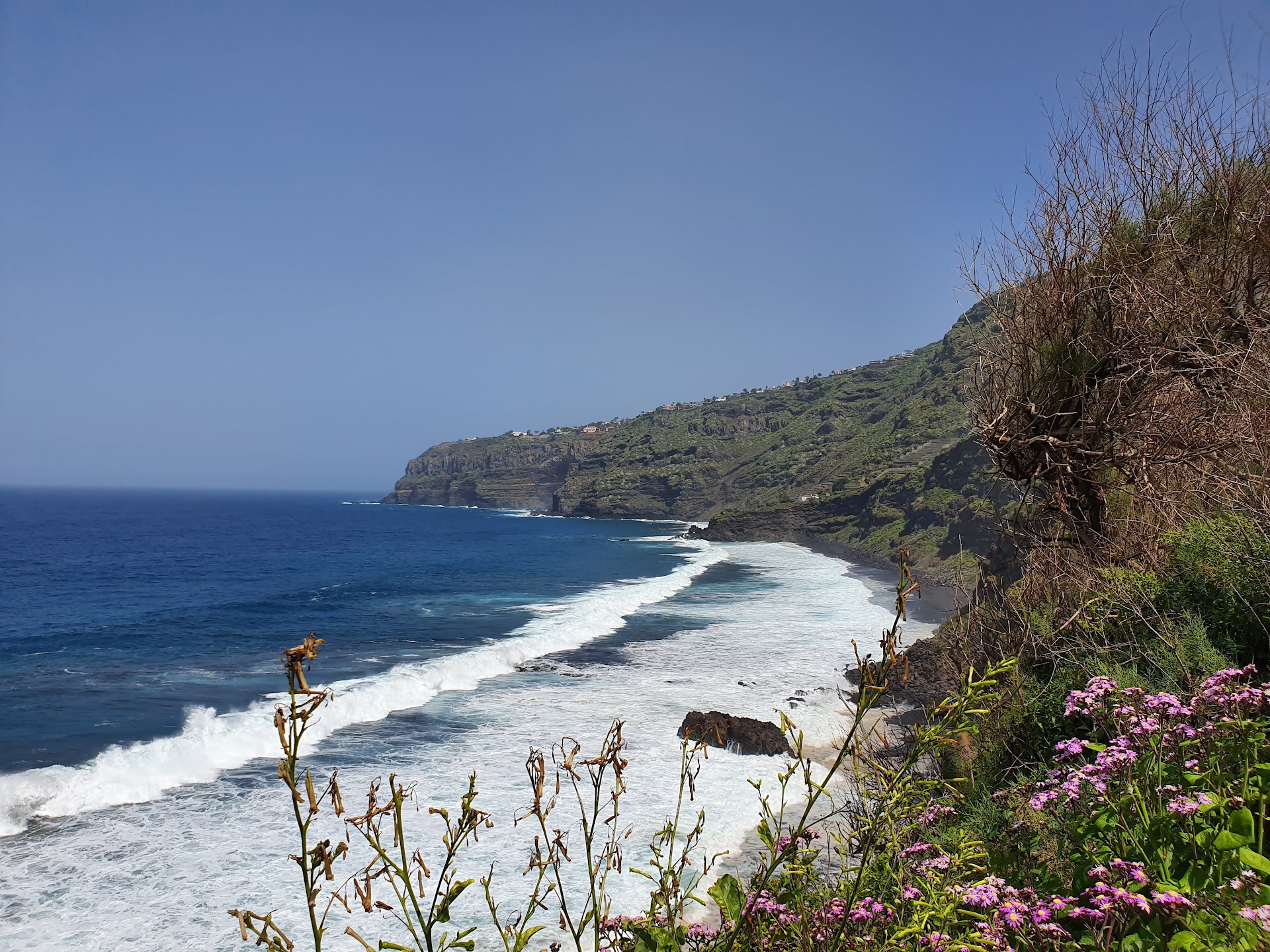 Start of the hiking trail to Puerto de la Cruz