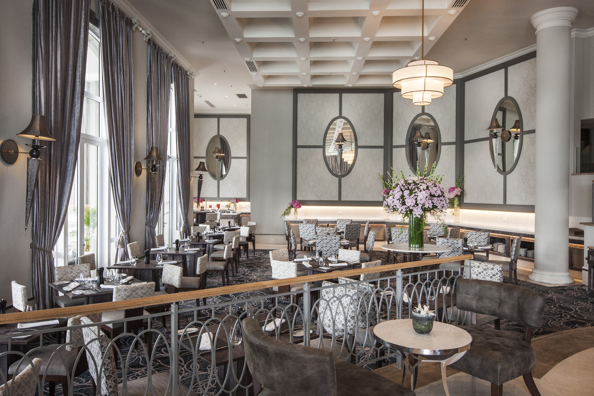 Brasserie Chic - Labourdonnais Waterfront Hotel