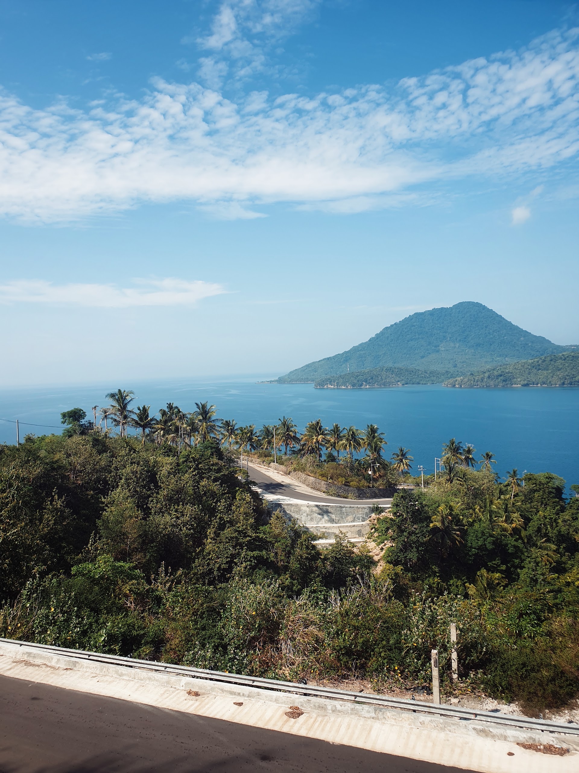 PUNCAK BALOHAN HILL