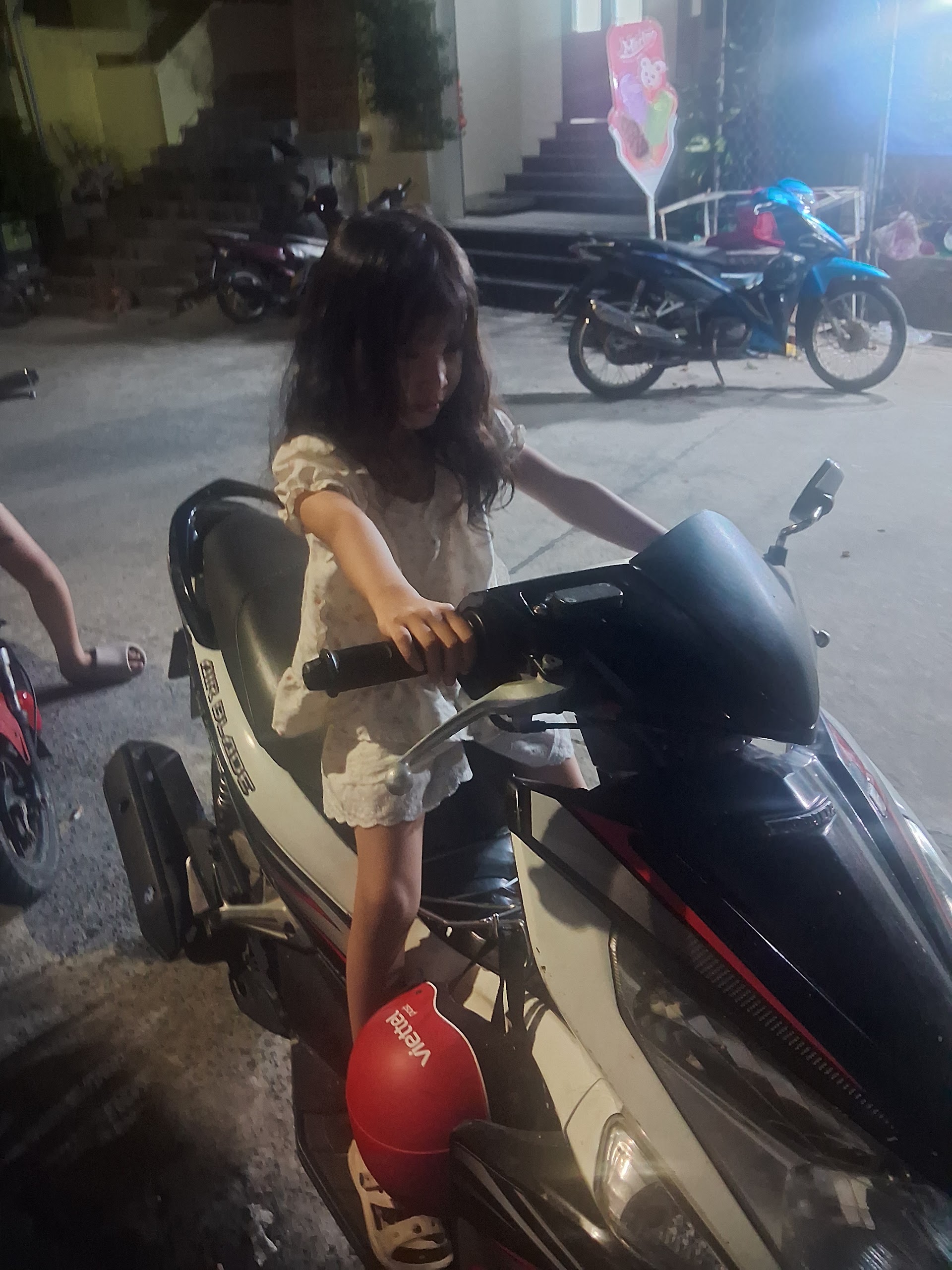 Motorbike rental Cham Island