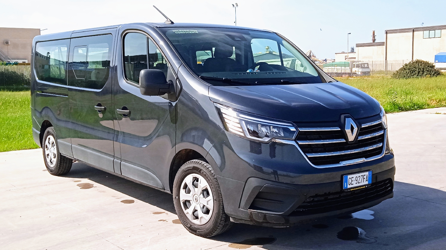 NCC ORISTANO EASY WAY Ncc Van 8 posti e Autobus da 20 posti