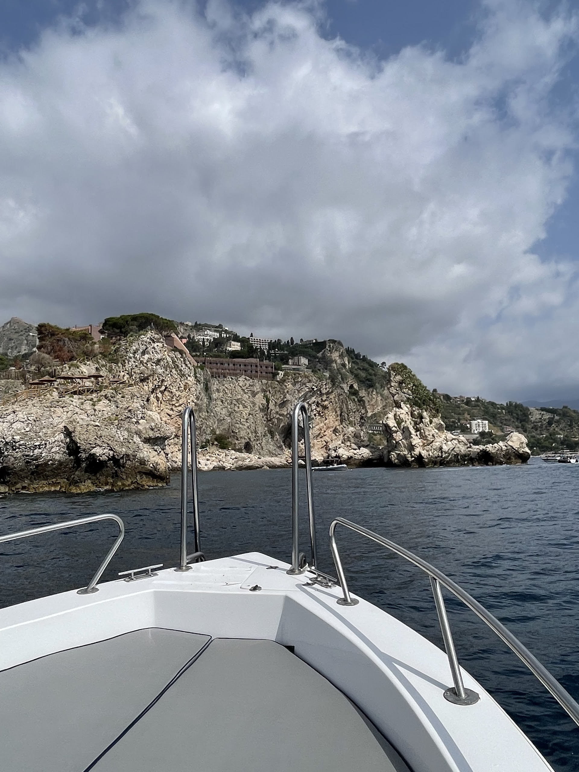 Boat tour Taormina - Isola Bella by Sea Spirit
