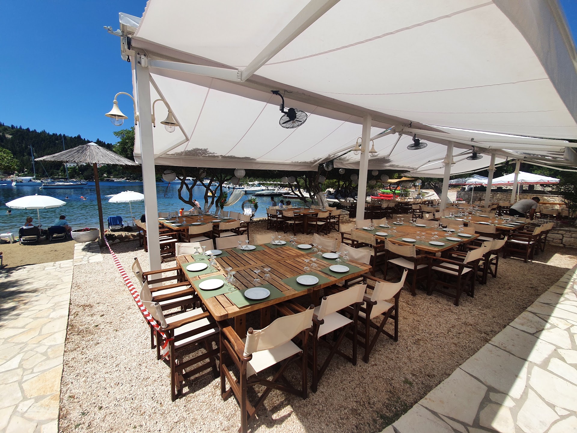Mongonissi Beach