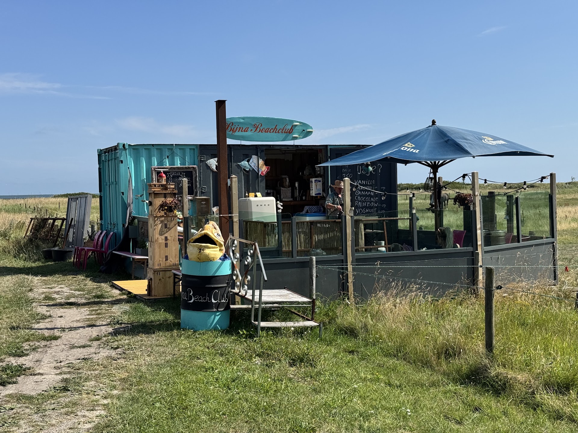 Beach Club & Bali Beds in West-Terschelling